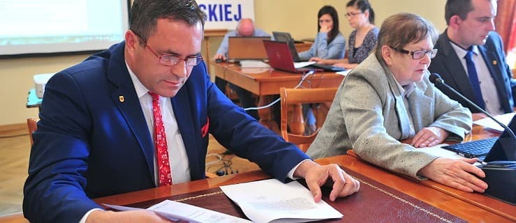 Ile zarabia burmistrz Jarocina i dlaczego tak mało?
