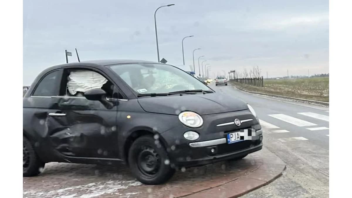 Poważny wypadek na rondzie. Poszkodowana trafiła do szpitala. Co ustaliła policja?