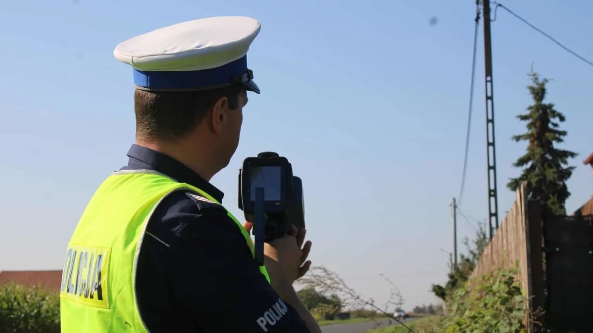 Pędziła przez wieś. „Niebezpieczny rajd” przerwała policja