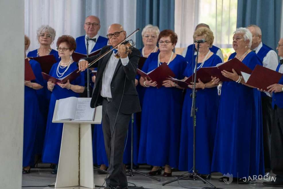 Zespół Śpiewaczy „Zawsze Młodzi” świętował 10-lecie działalności [ZDJĘCIA]