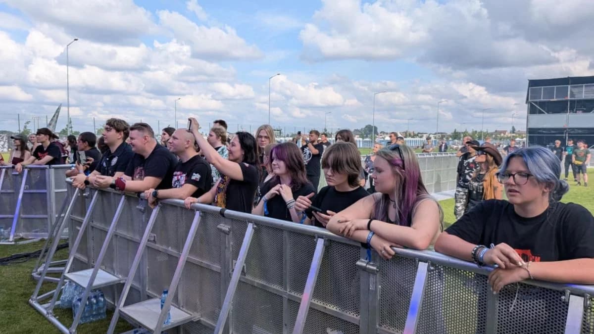 Ruszył drugi dzień Jarocin Festiwal 2025 [ZDJĘCIA, WIDEO]