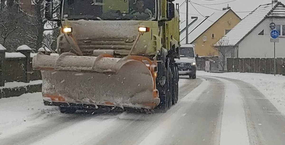 Jarocin. Zimowe utrzymanie dróg. Gdzie dzwonić w razie problemów?