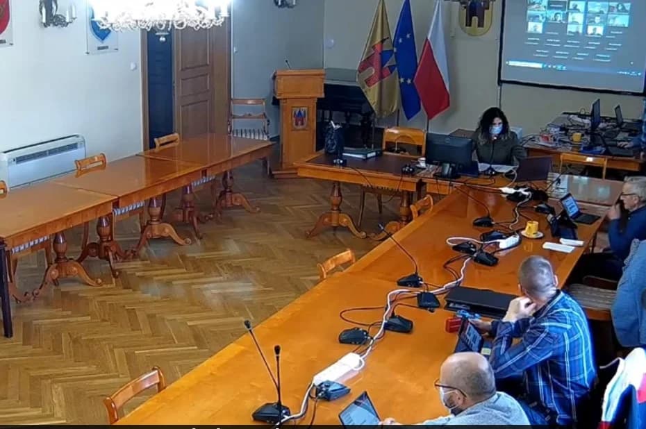 Jarocińscy radni podnieśli sobie diety. Nawet o 60%