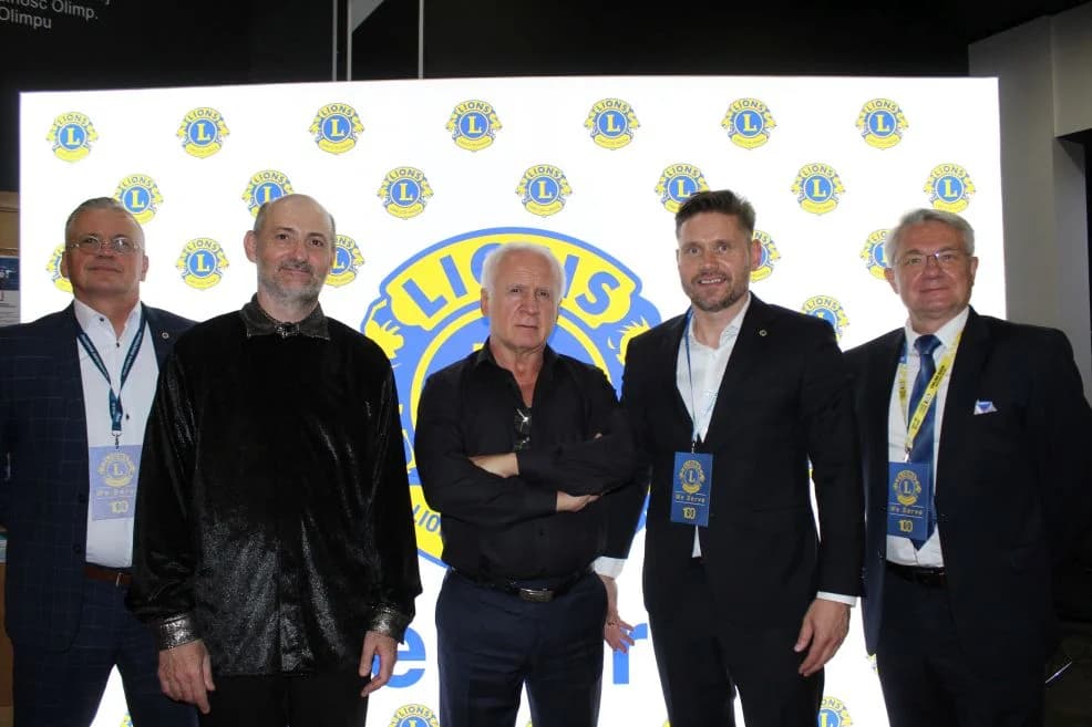 Waldemar Malicki zagrał na koncercie Lions Clubu Jarocin. Z pomocą dla Bartusia i Zespołu Szkół Specjalnych w Jarocinie [ZDJĘCIA]
