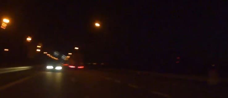 Wjechał pod prąd na obwodnicę Jarocina. Cudem uniknął czołowego zderzenia [WIDEO]