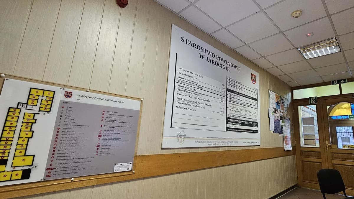 Czy urzędy będą czynne w piątek 14 sierpnia?