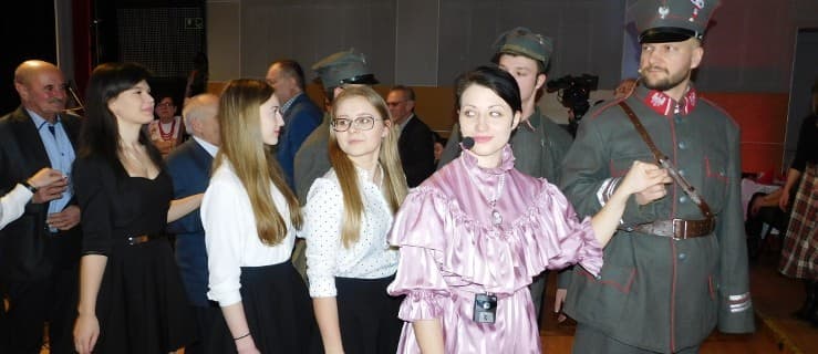 "Urodziny druha Komendanta", czyli patriotyzm i świętowanie na wesoło [FOTO, WIDEO]