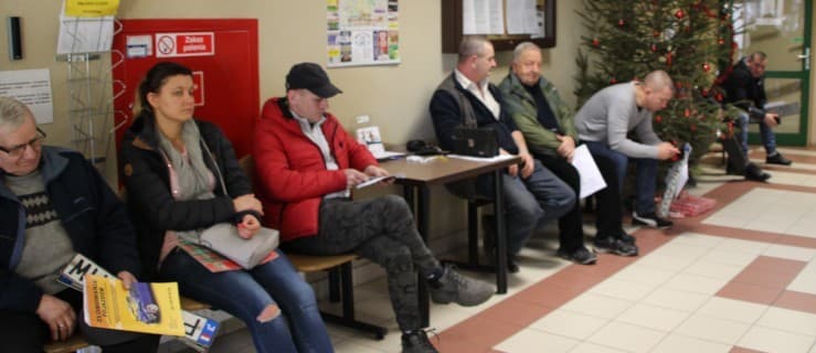 Ludzie się wkurzają na kolejki w wydziale komunikacji [AKTUALIZACJA]