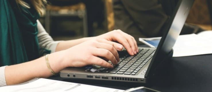 Nowe laptopy przyjechały do starostwa. Kto je dostanie? [ZDJĘCIA]