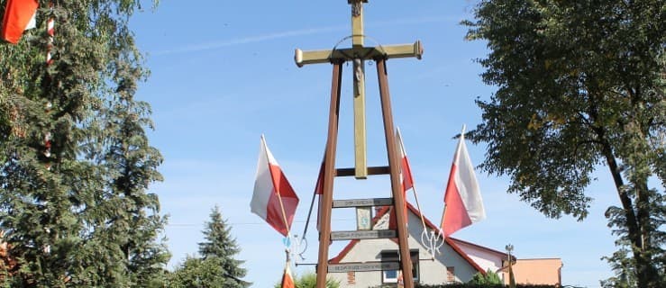 Sybiracy pod krzyżem na osiedlu 700-lecia. 80. rocznica napaści
