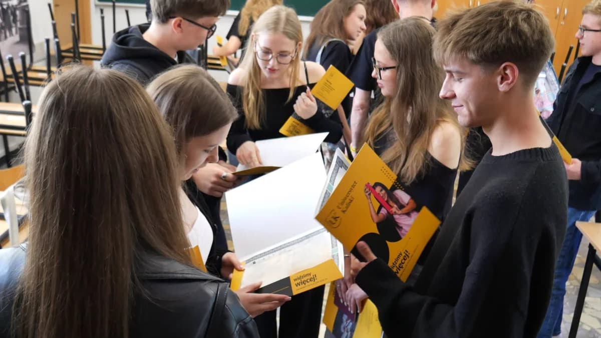 Pilny komunikat w sprawie naboru do szkół średnich powiatu jarocińskiego. Bez tego nie zostaniesz przyjęty