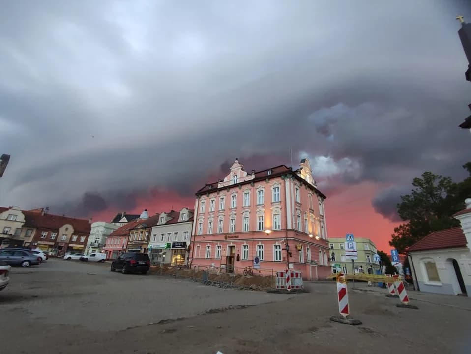 Upał, burze z gradem i trąby powietrzne. IMGW ostrzega