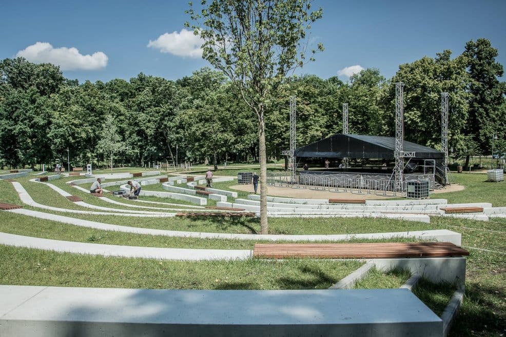 Jarocin Festiwal 2021. Powstaje scena w nowym amfiteatrze w Parku Radolińskich.