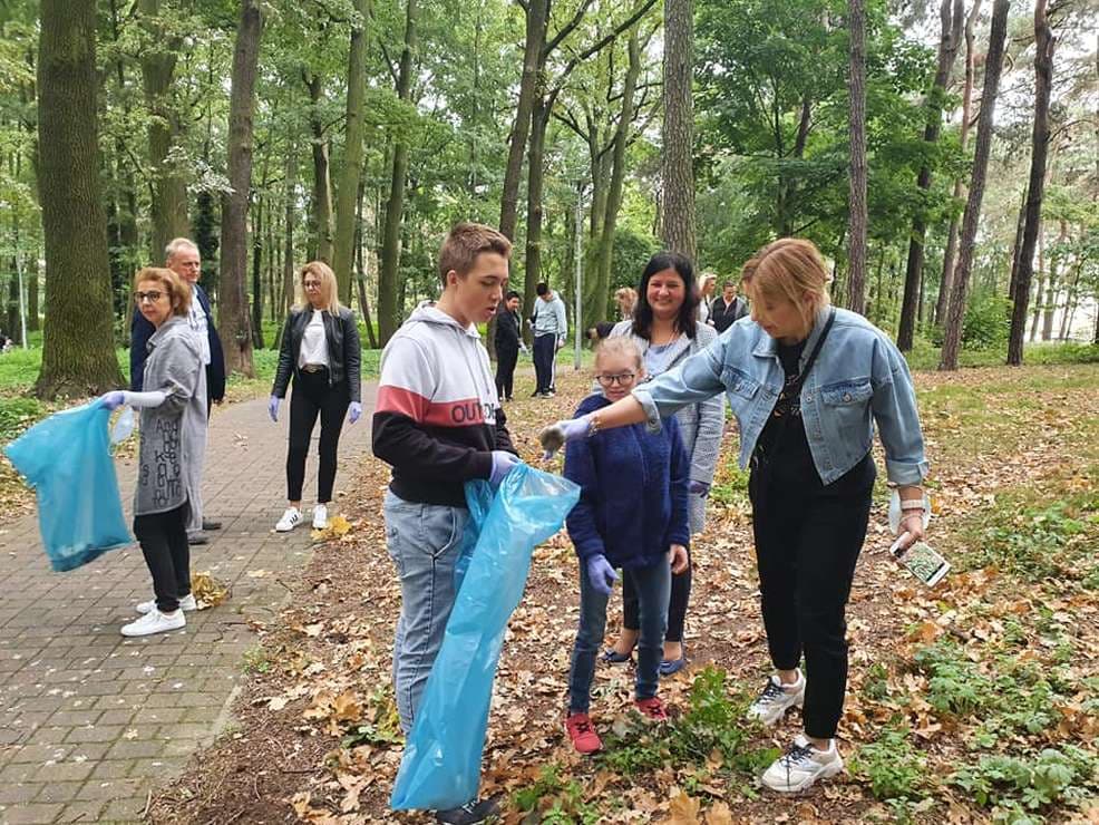 Zaczęło się - wielkie „sprzątanie świata” - zobacz ZDJĘCIA