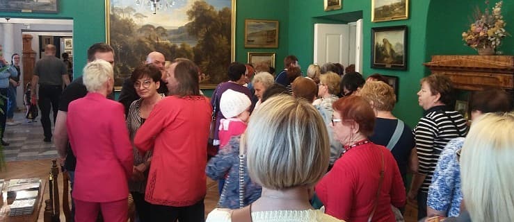 Tłumy na Nocy Muzeów w Śmiełowie