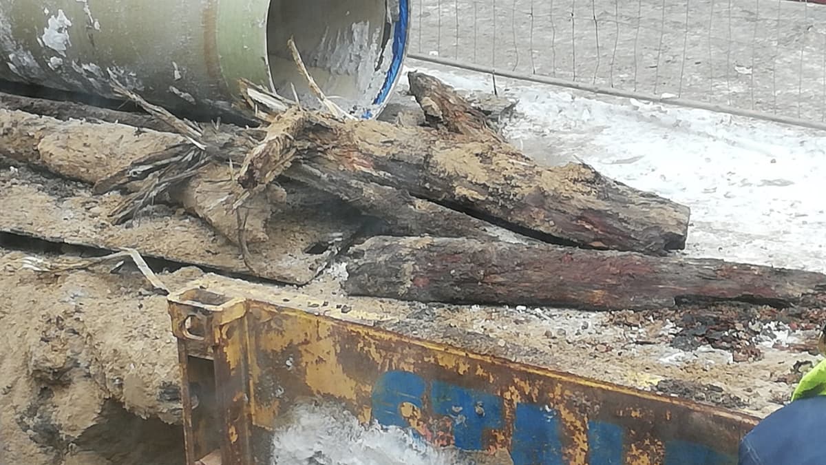 Kolejne tajemnicze wykopalisko w śródmieściu Jarocina. Co znaleziono tym razem?