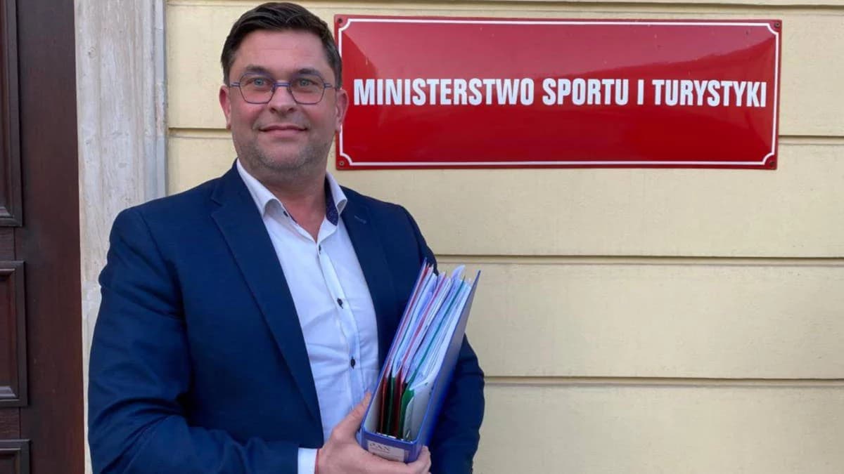 Prezes Jarocin Sport i jarociński radny rozmawiali w ministerstwie o „dużych pieniądzach” dla spółki [ZDJĘCIA]