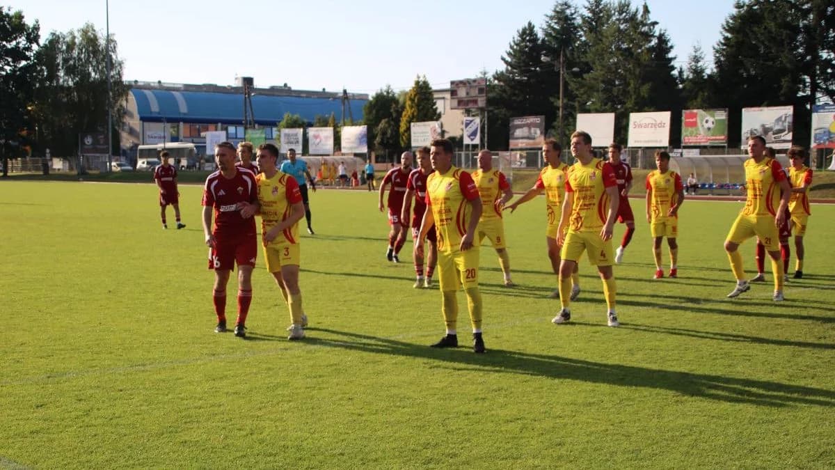 IV liga nie dla Jaroty. Meblorz Swarzędz lepszy od Jarociniaków [ZDJĘCIA, WIDEO]