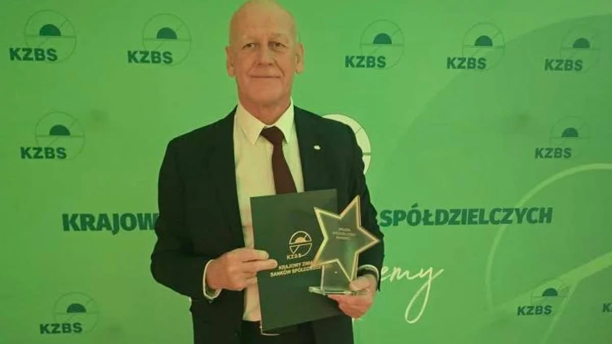 Jan Grzesiek, prezes Banku Spółdzielczego w Jarocinie wyróżniony "Gwiazdą Spółdzielczości Bankowej”