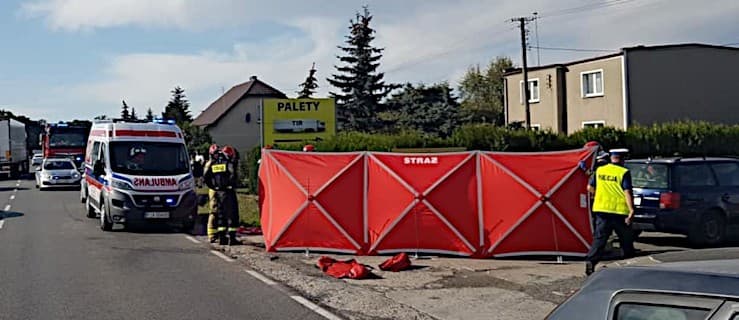 Motocyklista nie żyje po zderzeniu z autem osobowym na drodze krajowej nr 11 [ZDJĘCIA]