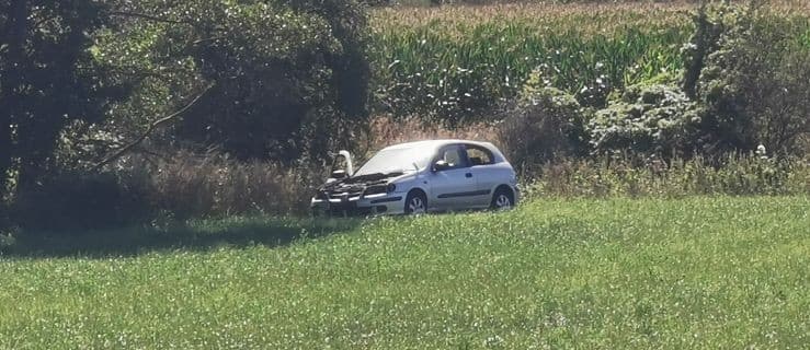 Pojazd stoi jak, stał. Nie ma kto go usunąć [GALERIA]