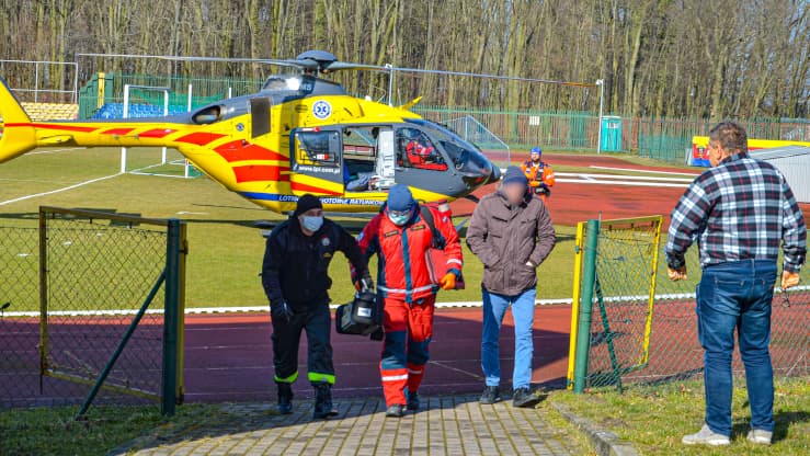 Ekipa medyków przyleciała ratować pacjenta [GALERIA]