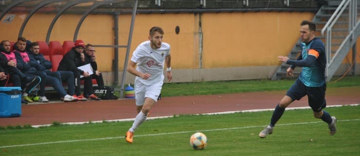 III liga: Jarota Jarocin przegrała z Radunią Stężyca (ZDJĘCIA)