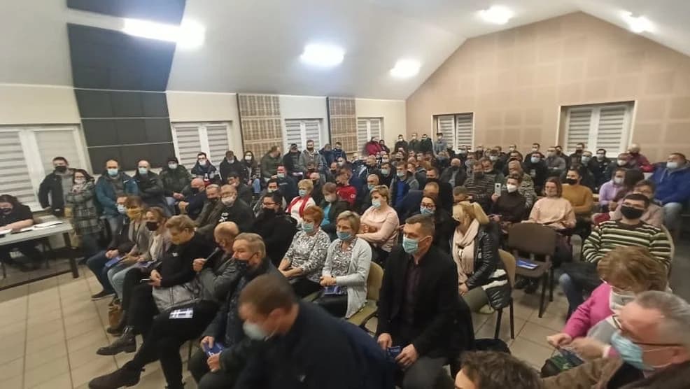 Chlewnia na 45 tysięcy świń - mieszkańcy protestują. Sołtys zwołuje zebranie [AKTUALIZACJA, ZDJĘCIA]