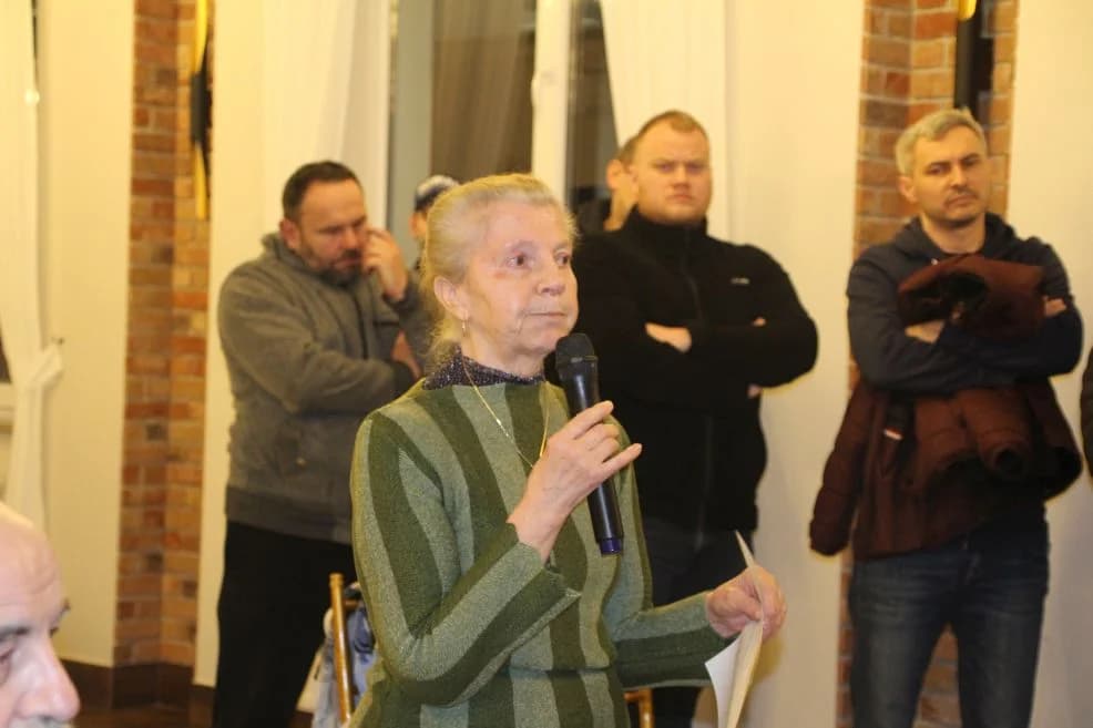 Była radna wstydzi się za burmistrza. "Spowiedź" Zdzisławy Pilarczyk na spotkaniu mieszkańców osiedla Ługi