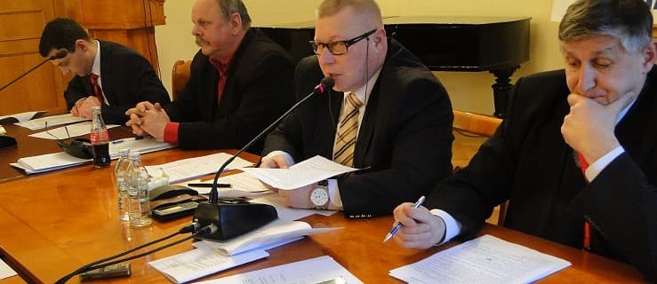 Zamrozili diety w powiecie. Liczą na oszczędności