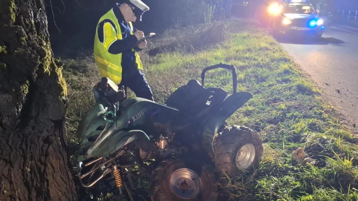 Pijany mężczyzna uderzył quadem w drzewo w Woli Książęcej. Przewoził dziecko