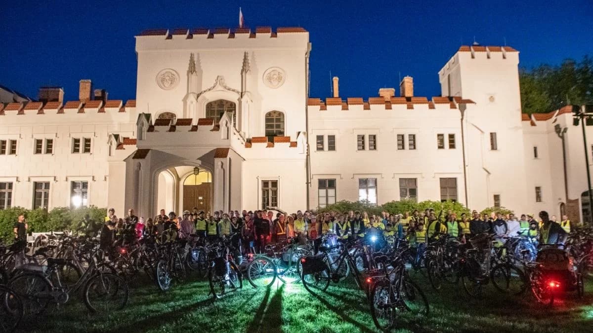 Nocny Rajd Rowerowy. Cykliści przejechali trasę w hołdzie Zbyszkowi Glapie [ZDJĘCIA]