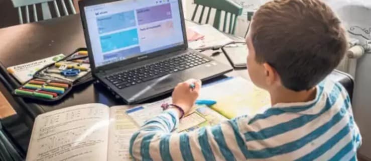 Na darmowe laptopy dla uczniów przeznaczą prawie pół miliona