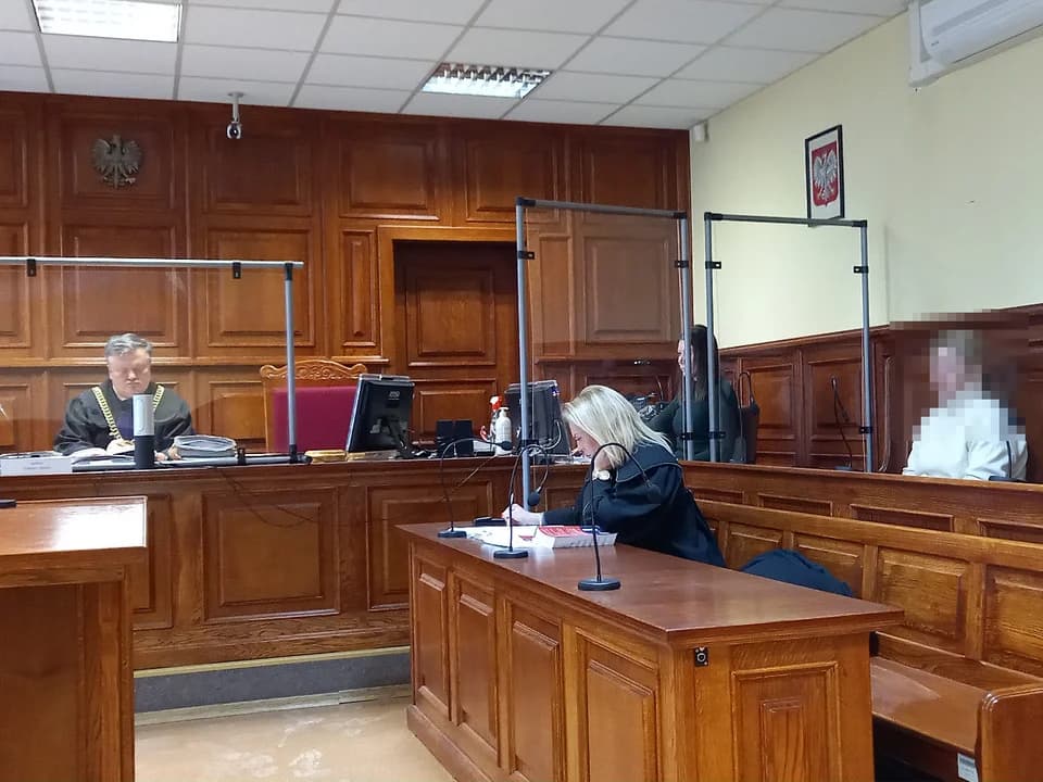 Aptekarka wydała dziesięciokrotnie mocniejszą morfinę. Przed jarocińskim sądem kończy się proces kobiety
