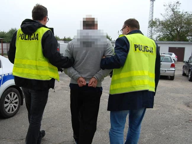 Za skradzione w Jarocinie rury zrobili imprezę sylwestrową