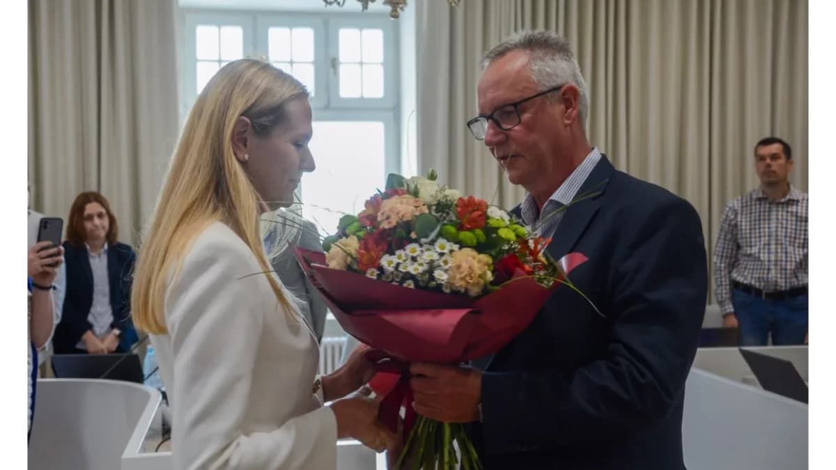 Jakie mogą być konsekwencje braku absolutorium i wotum zaufania dla burmistrza Jarocina? [ZDJĘCIA, SONDA]