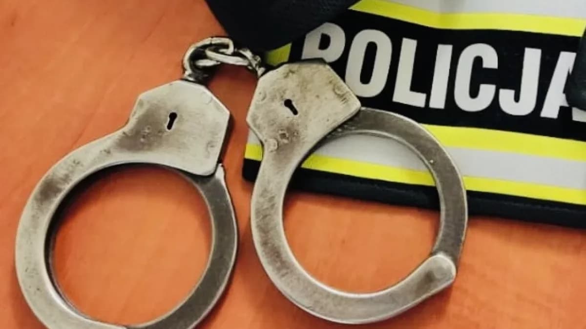 Przyszła na spotkanie z koleżanką i... ukradła jej nie tylko telefon, ale i pieniądze z konta