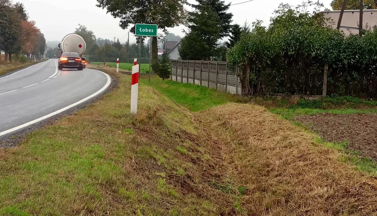 Zarządca DK12 wybuduje chodnik przy drodze Łobez - Jaraczewo?