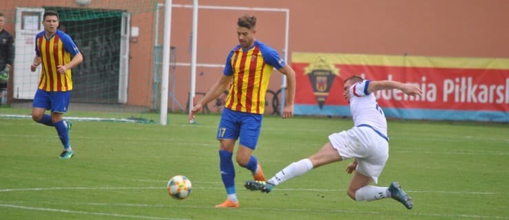 III liga: Jarota Jarocin zremisowała z Pomorzaninem Toruń (ZDJĘCIA)