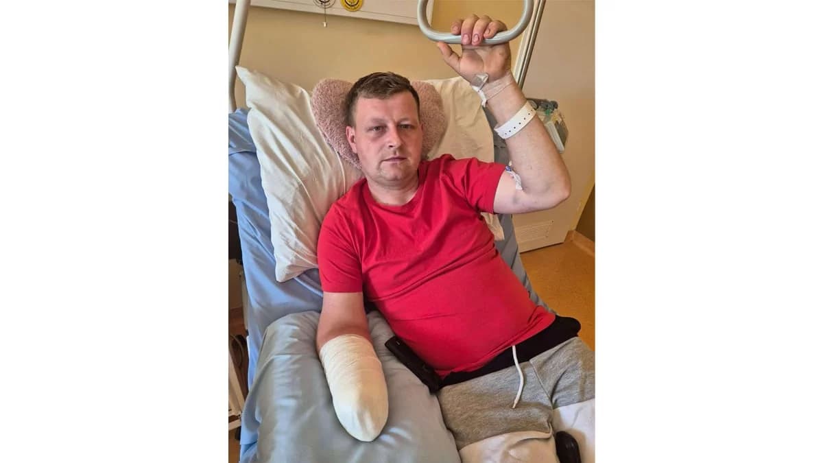 Adam Wodniczak w wypadku stracił prawą dłoń. Chce wrócić do aktywnego życia, ale potrzebuje rehabilitacji i protezy