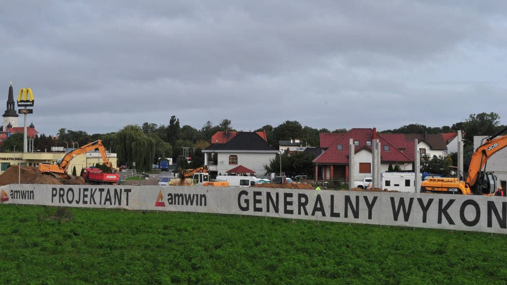 W Jarocinie powstaje kolejny market. Już się buduje