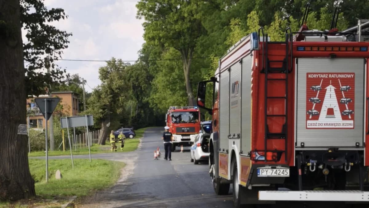 Zderzenie motorowerzysty z samochodem osobowym w Tarcach. Poszkodowany trafił do szpitala