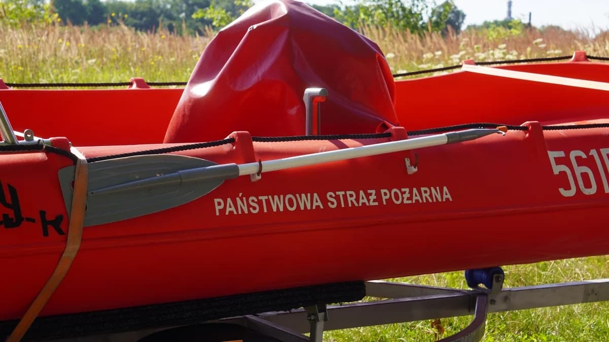 Przyjechał na ryby, stracił samochód. Akcja służb w sąsiednim powiecie