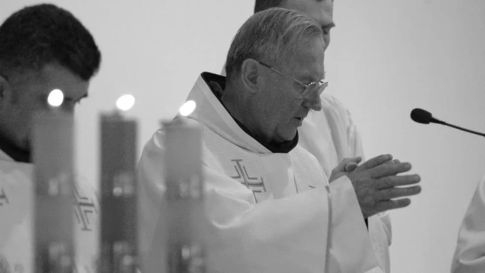 Dzisiaj pożegnanie ojca Sylwina Wojdanowicza, budowniczego kościoła i klasztoru franciszkanów w Jarocinie
