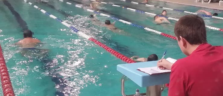 Chcesz popływać nocą - jest wyjątkowa okazja