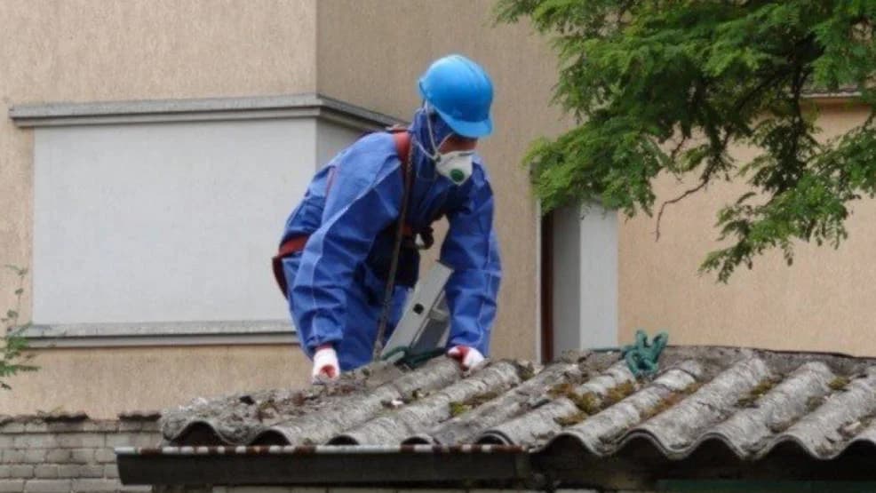 Jarocińskie starostwo przyjmuje wnioski na dofinansowanie do usunięcia eternitu z dachów
