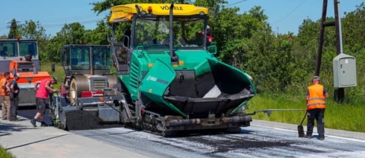 Położą asfalt na ośmiu drogach. Sprawdź, czy na twojej też