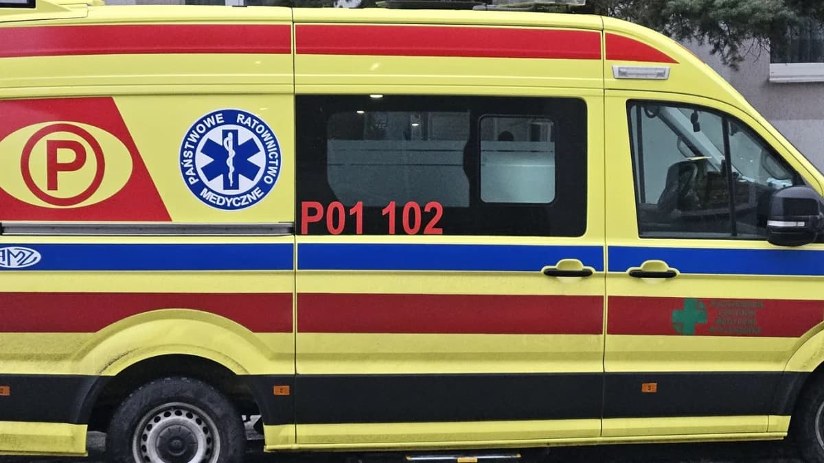 Brutalny atak na ratowników medycznych w Jarocinie. 43-latek usłyszał zarzuty