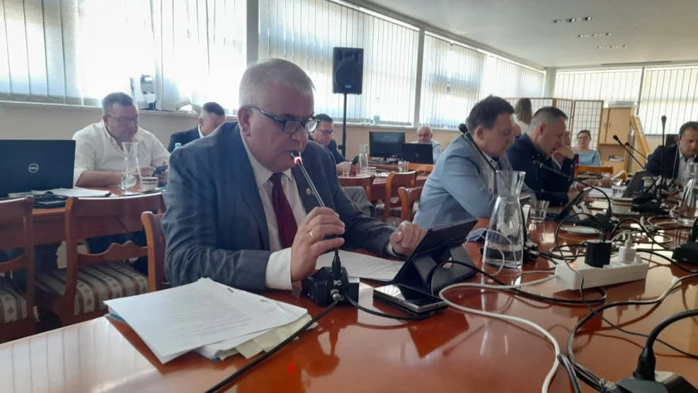 Propozycja obniżenia diet jarocińskich radnych. Co o tym sądzicie - mamy wyniki SONDY