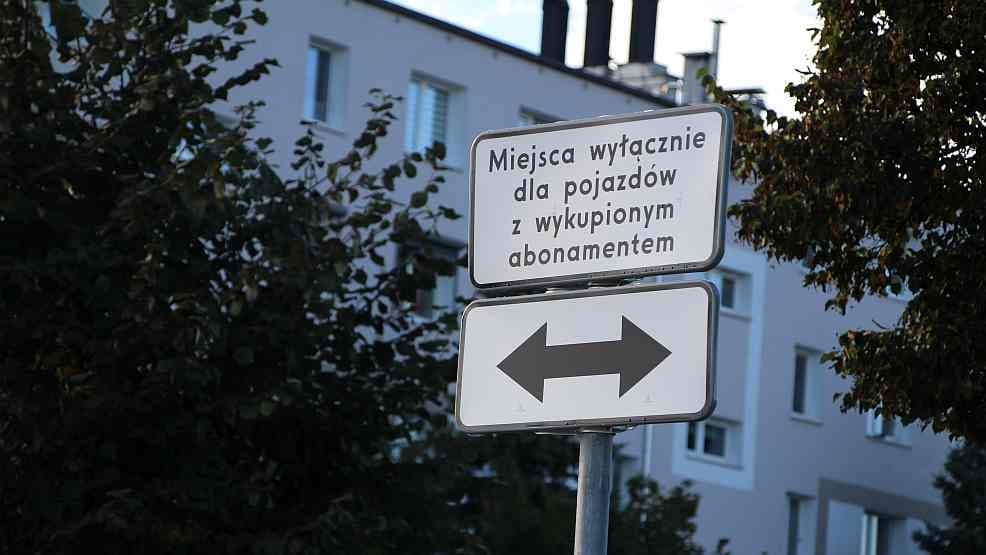 Niespodziewany zwrot w sprawie płatnego parkingu przy Jarocin Sport [AKTUALIZACJA]